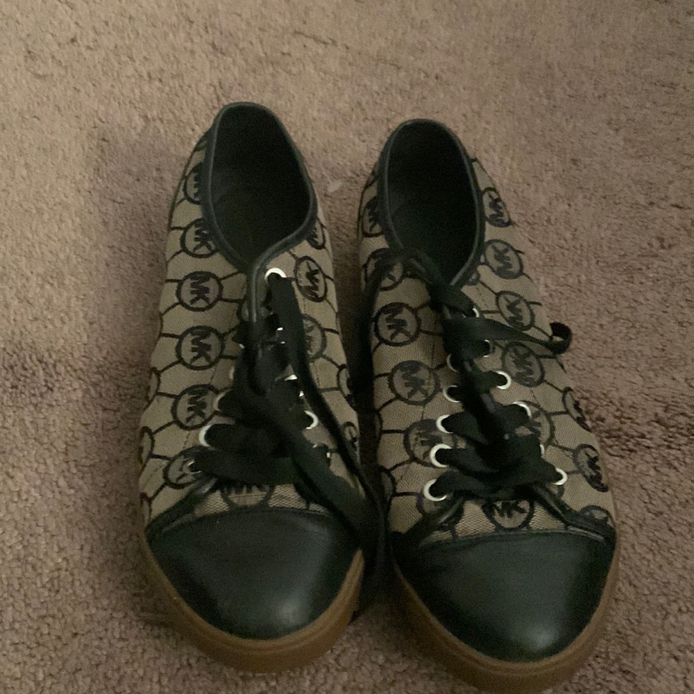 Michael Kors tennis shoes women’s size 8